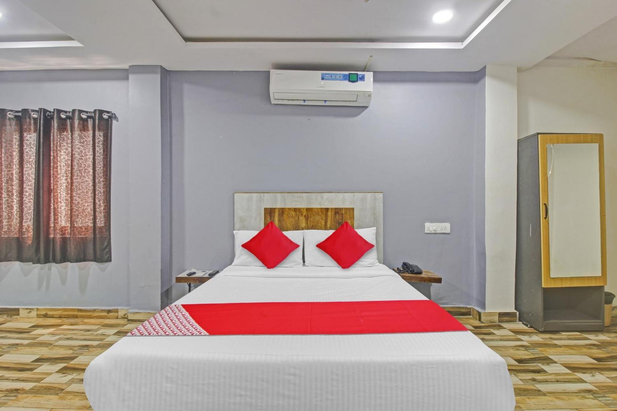 Super Hotel O Sri Sai Regency Haiderabad Buitenkant foto