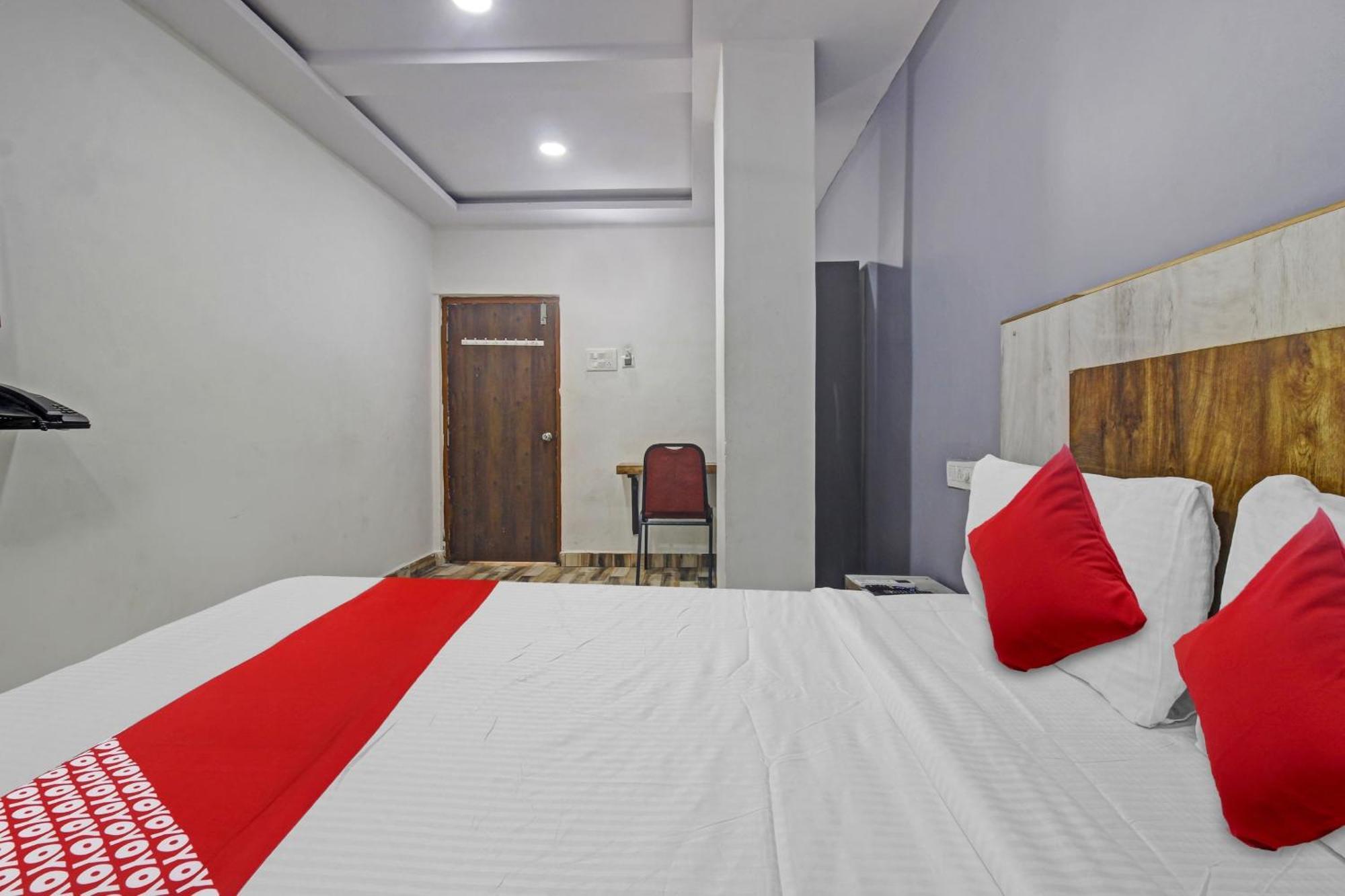 Super Hotel O Sri Sai Regency Haiderabad Buitenkant foto